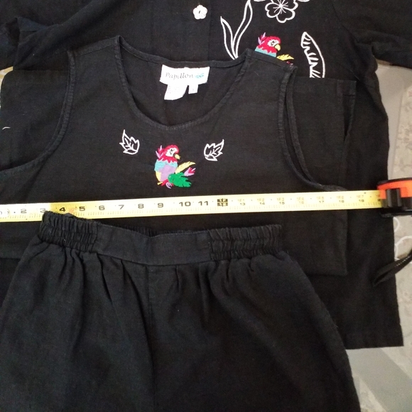 Parrot 3-Pc Capri Set - Picture 5 of 7